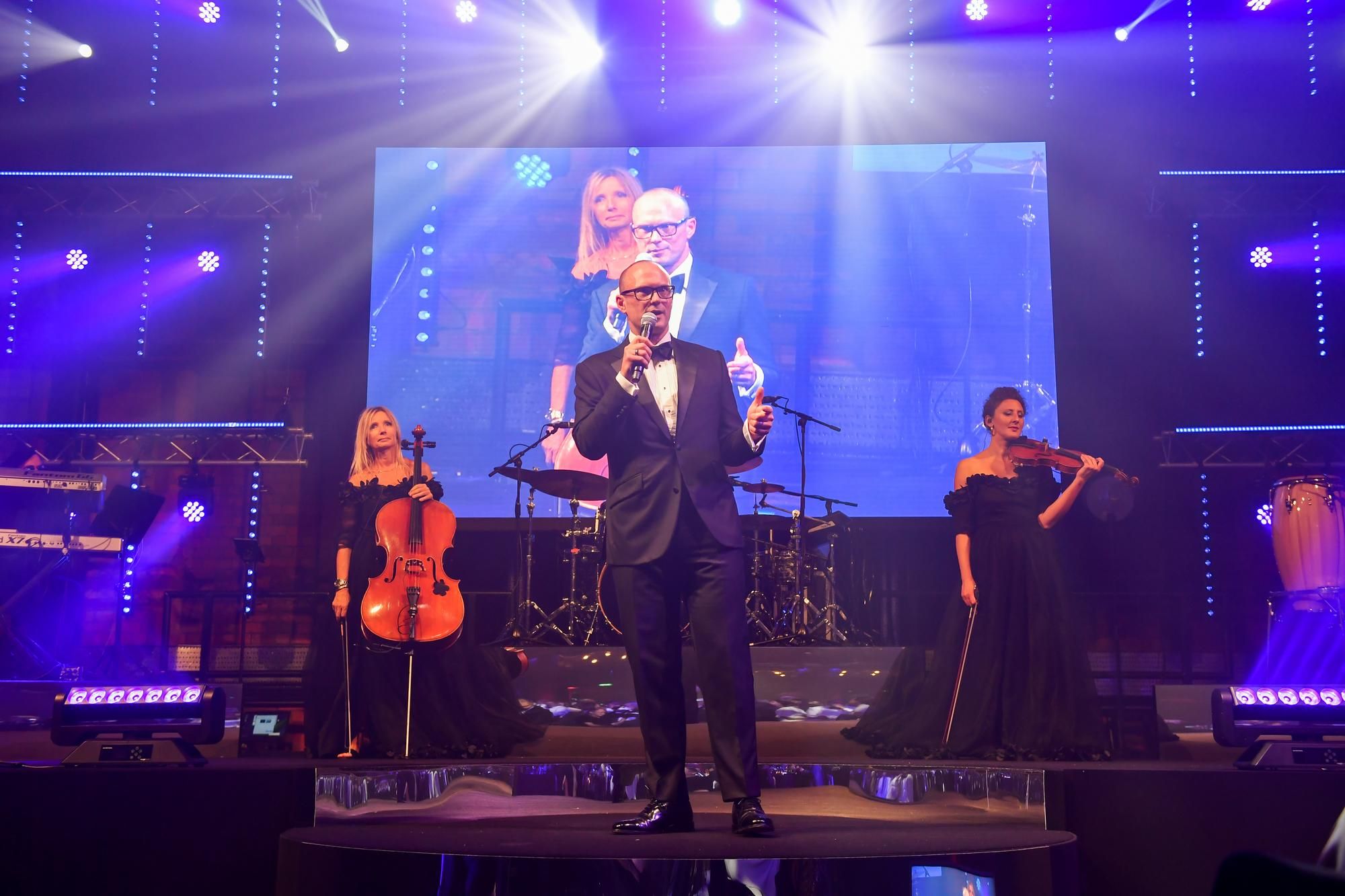 presenter and stage at the Wain Group awards night ceremony